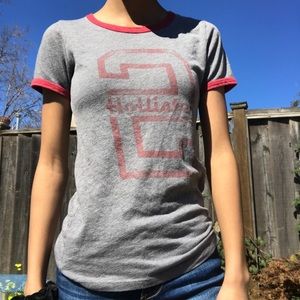 grey hollister t-shirt